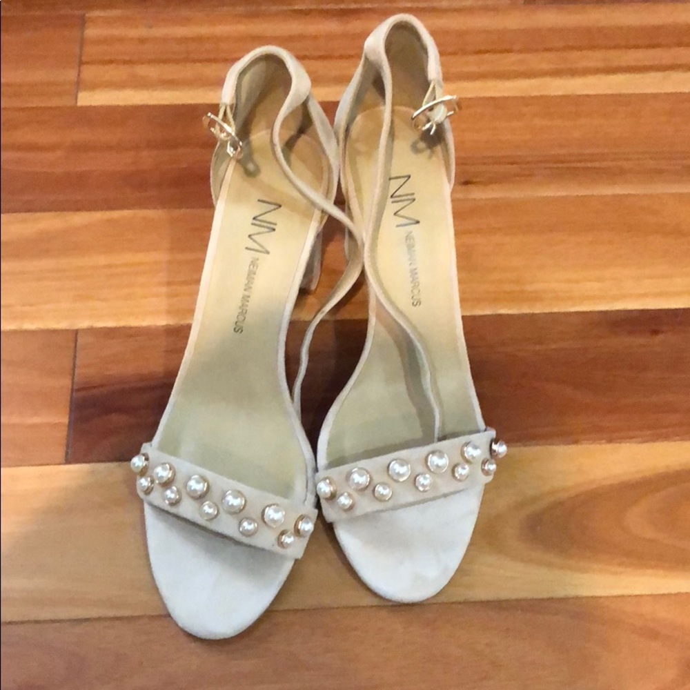 Bamey Neiman Marcus Heels